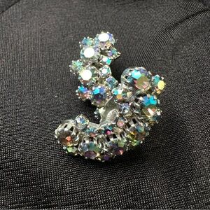 Vintage KRAMER Aurora Borealis Rhinestone Clip-On Earrings Silver Tone RARE